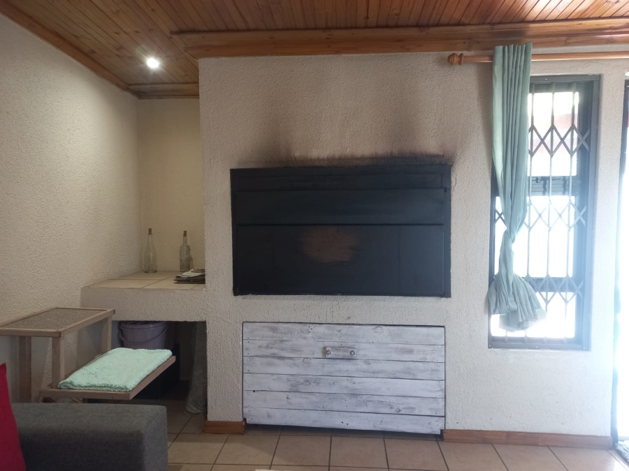 3 Bedroom Property for Sale in Vredekloof Western Cape